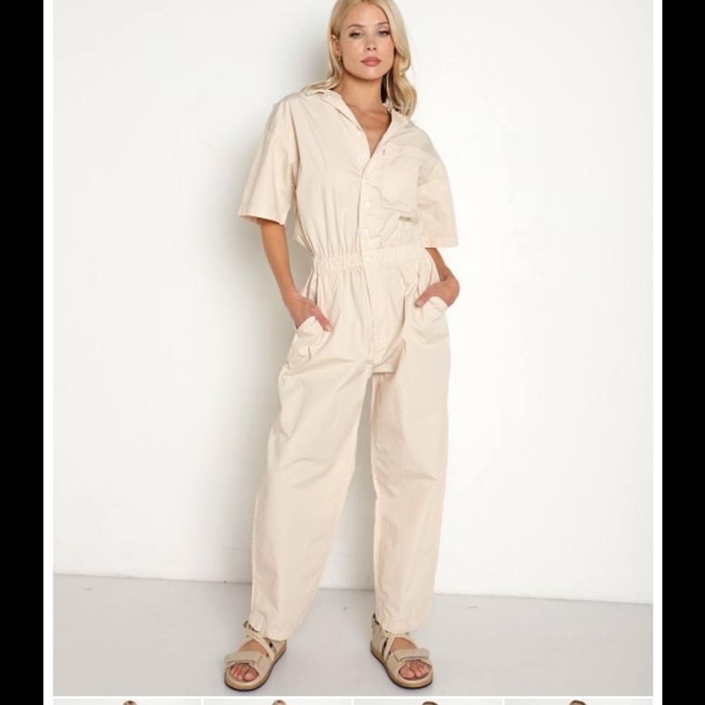 New Levi’s Scrunchie Jumpsuit Tapioca size Medium